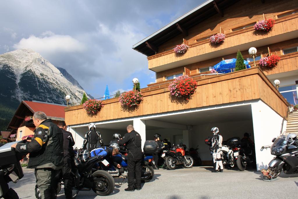 Landhotel Wolf Leutasch Esterno foto